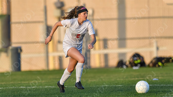 世界レベルのエリート女子サッカー選手の消費エネルギー量、二重標識水法により明らかに
