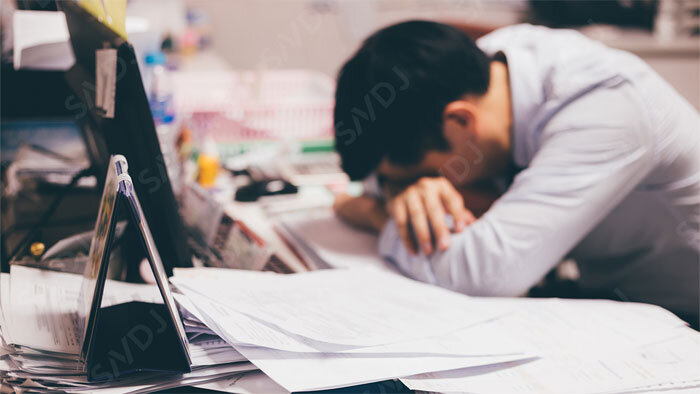 「社会的時差ぼけ」はダイエット効果を弱くする？ トレーニングジム利用者1.2万人の観察研究